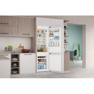 Indesit INC18 T112 Integrado 250 L E Blanco Indesit INC18 T112 Integrado 250 L E Blanco