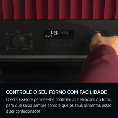 AEG Series 5000 OU5PB40SM 72 L 2990 W Negro, Acero inoxidable